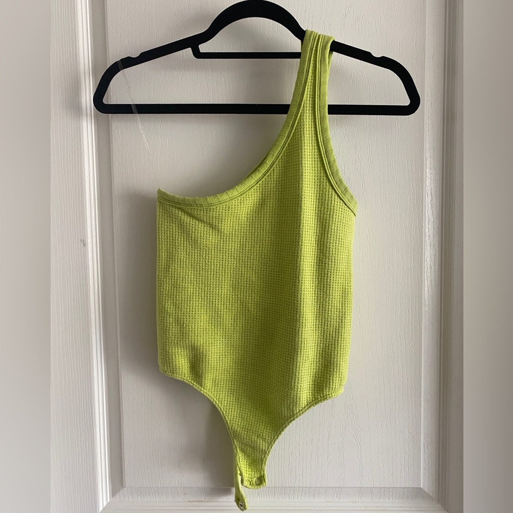Never Worn: One shoulder body suit!